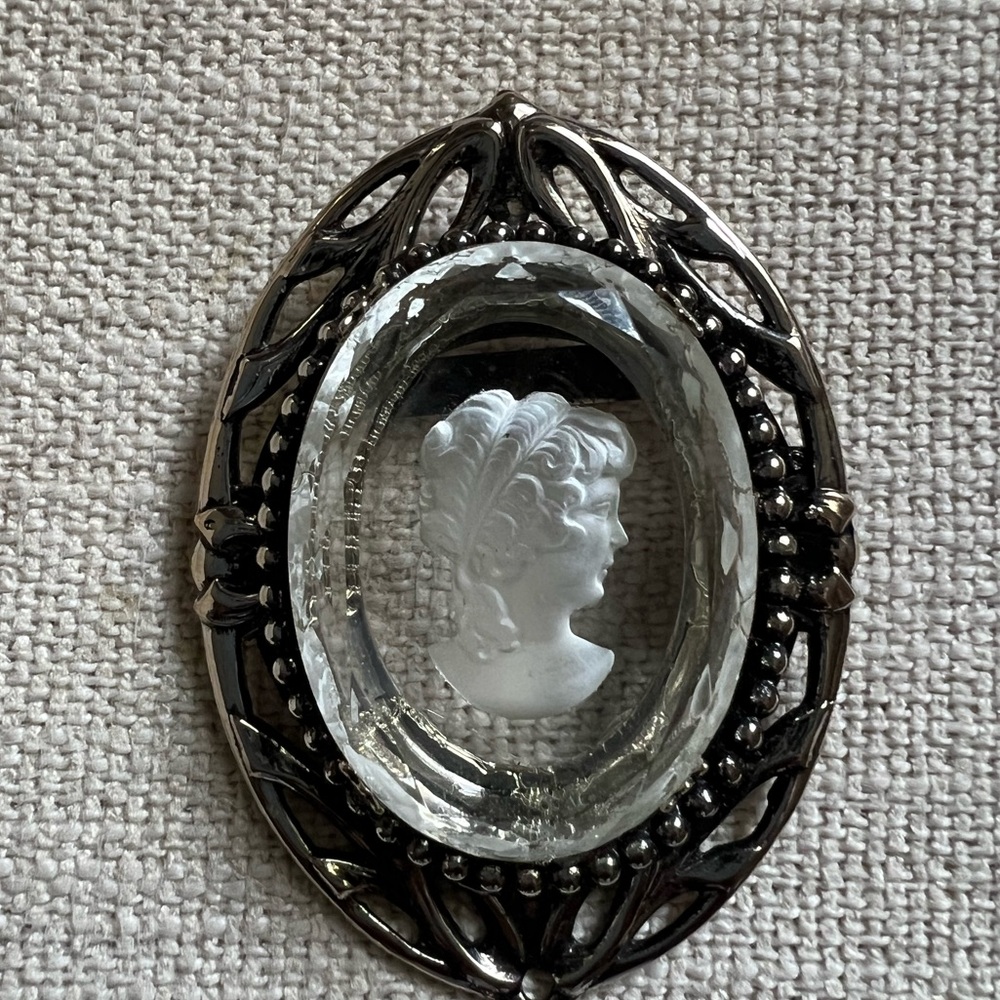 Very nice brooch